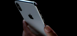 auto_iphone1510695421-300x141.png