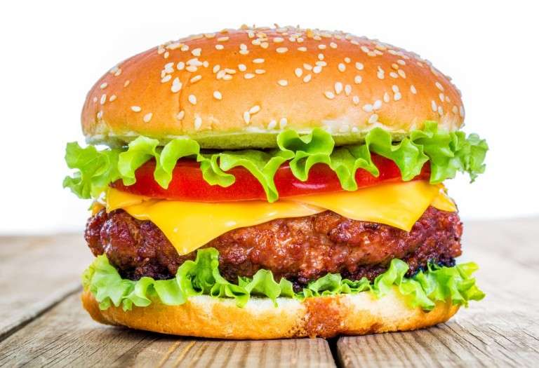 Si të përgatisim hamburger (Video)