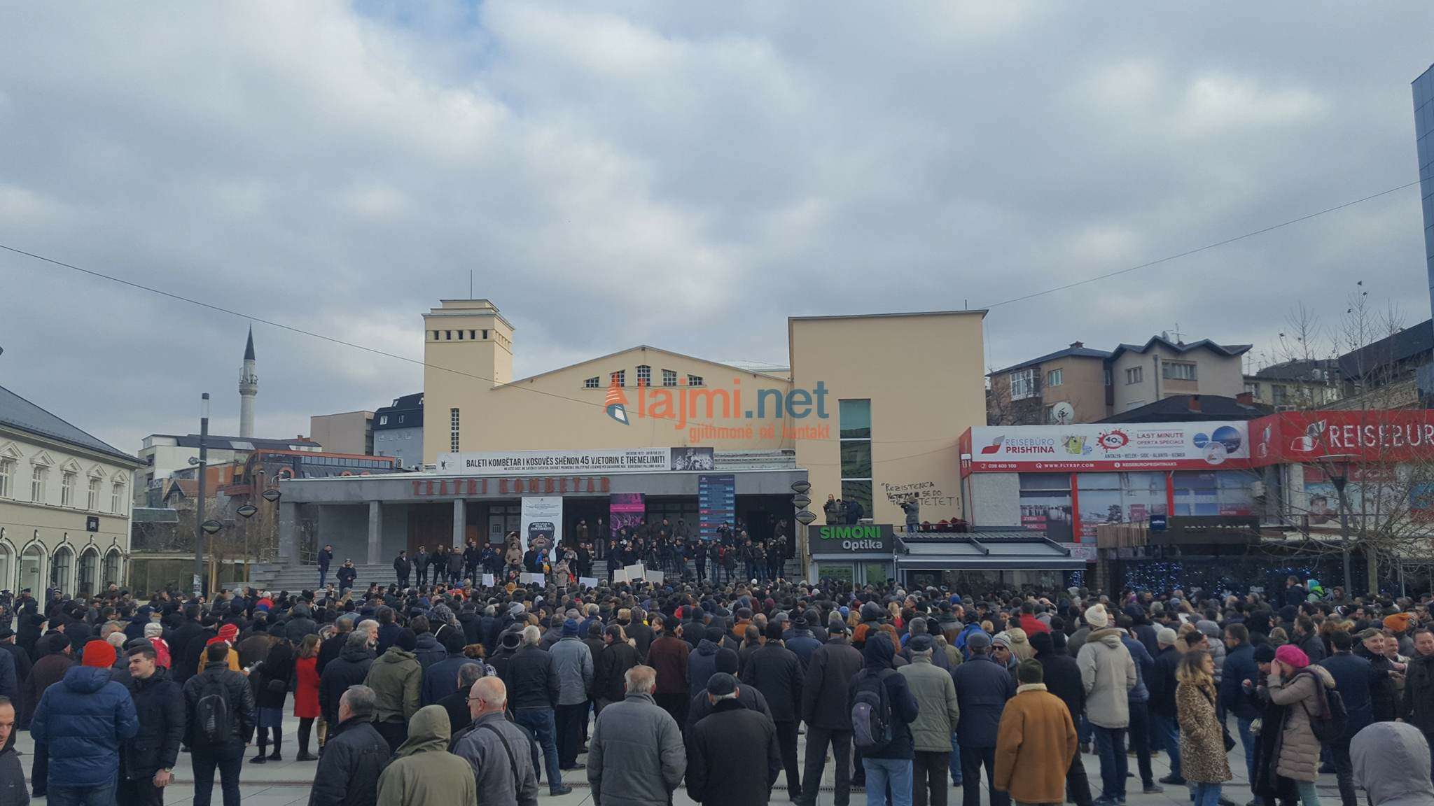 25590553_10204002859789654_170657259_o