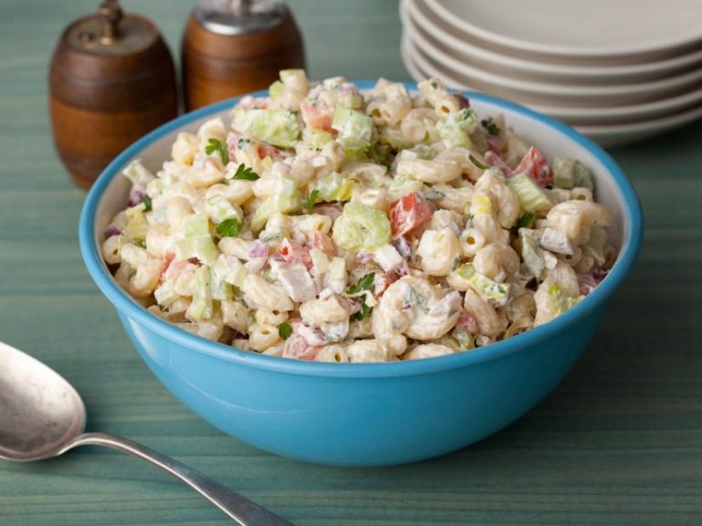Recetë: Sallatë Amerikane me pasta