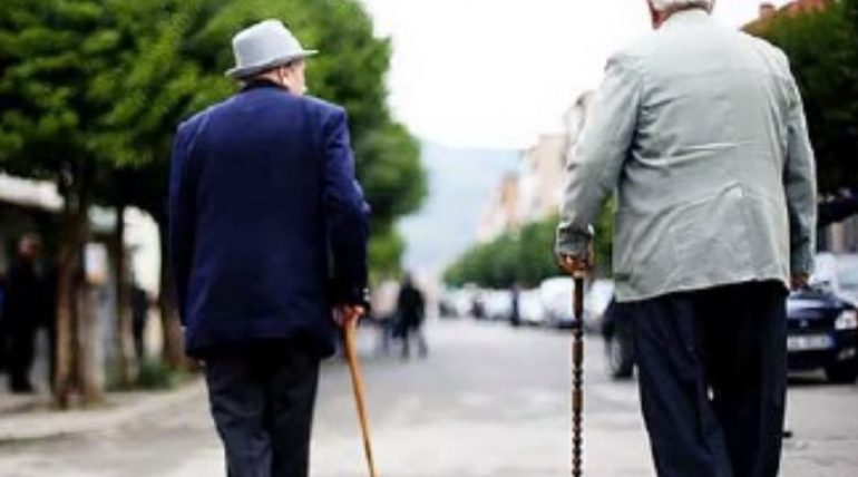 The Economist: Shqiptarët të plakur dhe të varfër – Lajmi.net