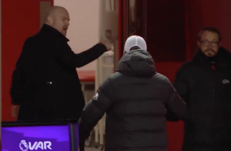 Dyche shpjegon çfarë u tha në tunel mes tij dhe Kloppit