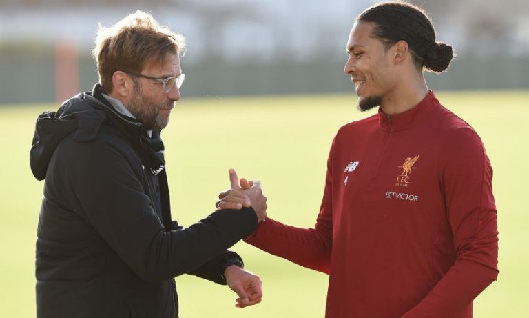 Klopp zbulon lajmet e fundit në lidhje me kthimin e Van Dijk