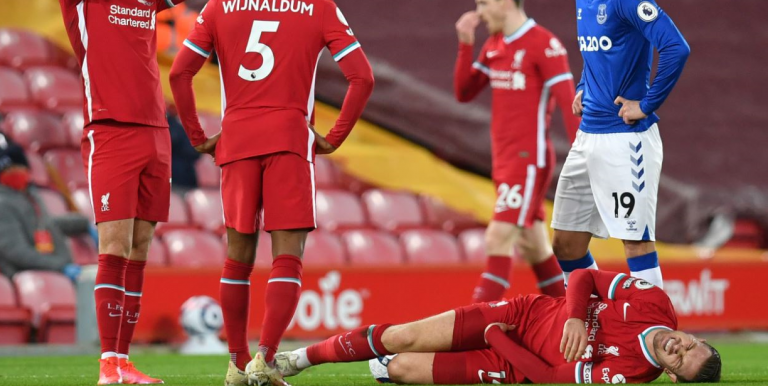 Liverpooli konfirmon lëndimin e Henderson