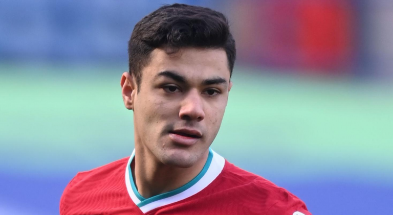 Liverpool vendos përfundimisht për Kabak