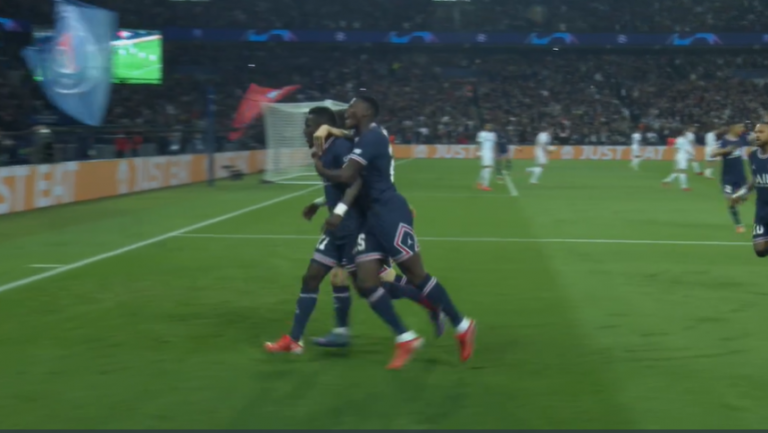 Realizon Gueye, PSG në epërsi ndaj Man Cityt