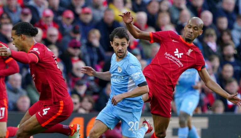 Mbyllet pa gola pjesa e parë mes Liverpoolit dhe Man Cityt
