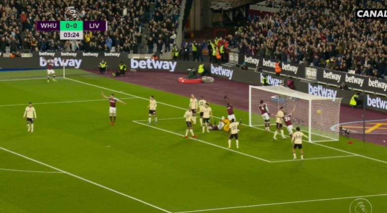 Gabim skandaloz nga Alisson, West Ham shënon nga korneri