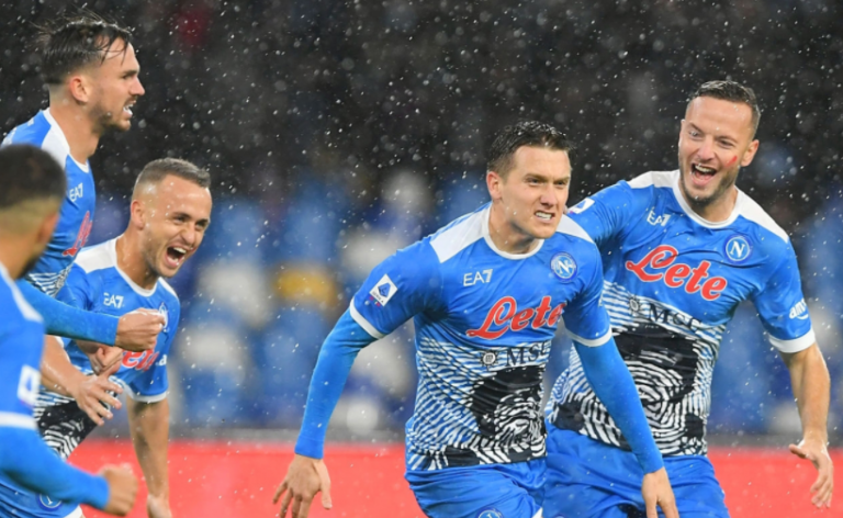 Napoli triumfon ndaj Lazios, rrit distancën në krye të Seria A