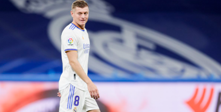 Kroos zgjedh pesëshen më të mirë të të gjitha kohërave te Reali, injoron Ronaldon