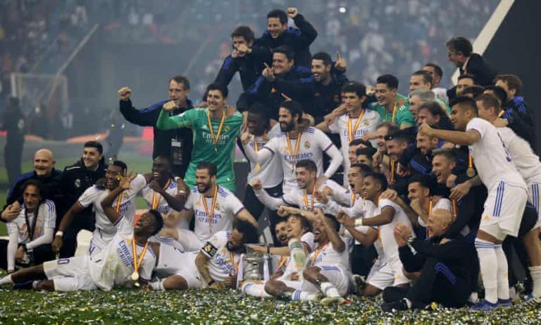 Real Madrid kërkon të blejë kabinet më të madh shkaku i trofeve të shumtë