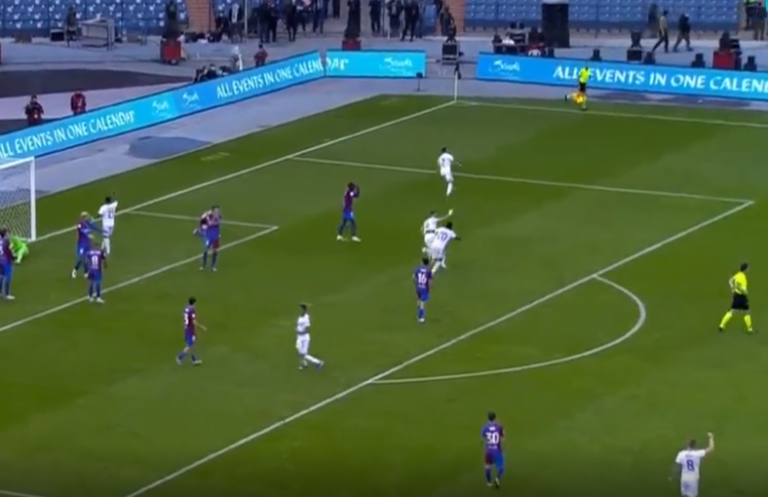 Real Madrid rikthen avantazhin, shënon Benzema