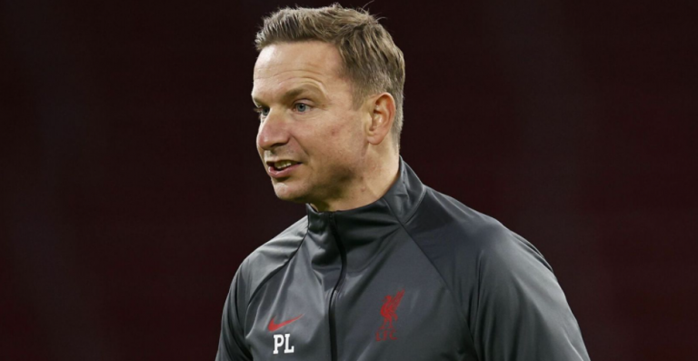 Thellohet kriza te Liverpooli, edhe asistenti i Kloppit rezulton pozitiv me Covid-19