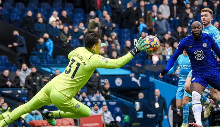 Super-pritja e Ederson që mund t’i jap titullin Manchester Cityt