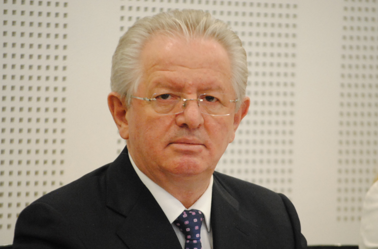 Rezoluta kundër referendumit serb, qyqarllëku i binomit Kurti-Osmani dhe servilizmi e hipokrizia politike e Abdixhikut