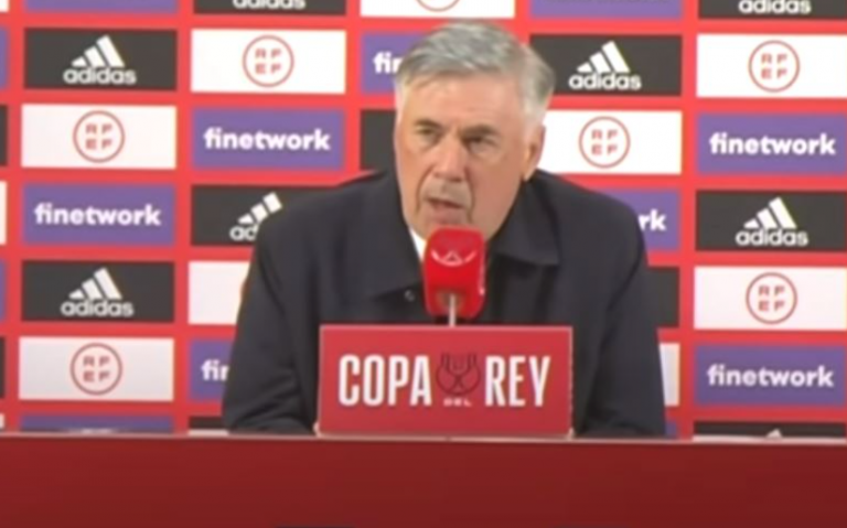 Ancelotti pyetet për Bale e Hazard, humb durimin me mediat