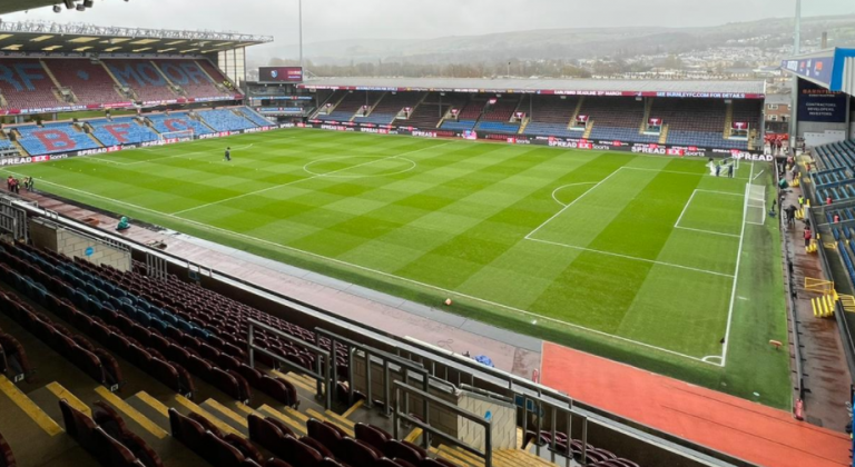 Formacionet zyrtare: Burnley – Liverpool