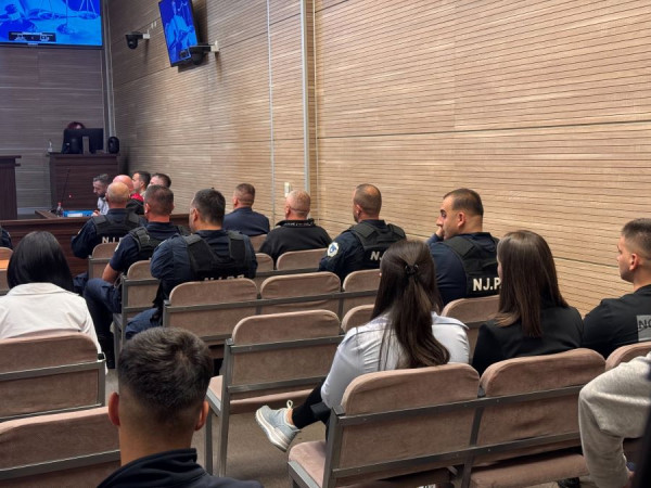 ​Seanca për kanalin Ibër-Lepenci u ndërpre, prokurori mungonte, s’u caktua data e re, gjyqtari pensionohet