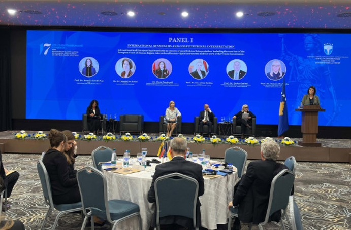 Gjykatat kushtetuese përballë sfidave të reja, inteligjenca artificiale hap debat në drejtësi