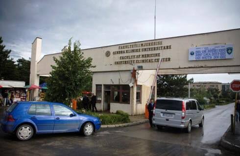 Tenderi u dha, por pacientët vazhdojnë ta blejnë vet Rituximab-in që kushton shtrenjtë – Nga QKUK presin që sa më parë të furnizohen me të