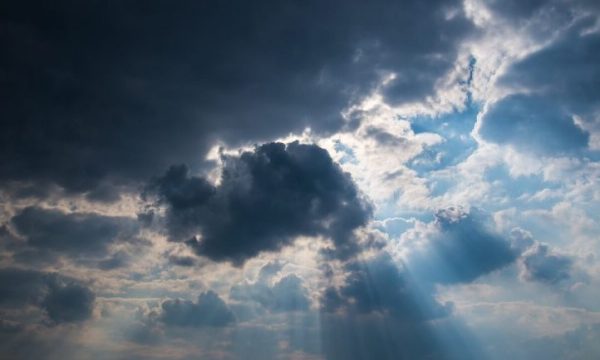 Moti për 5 ditët e ardhshme, të enjten dhe të premten priten reshje shiu në disa zona në Kosovë