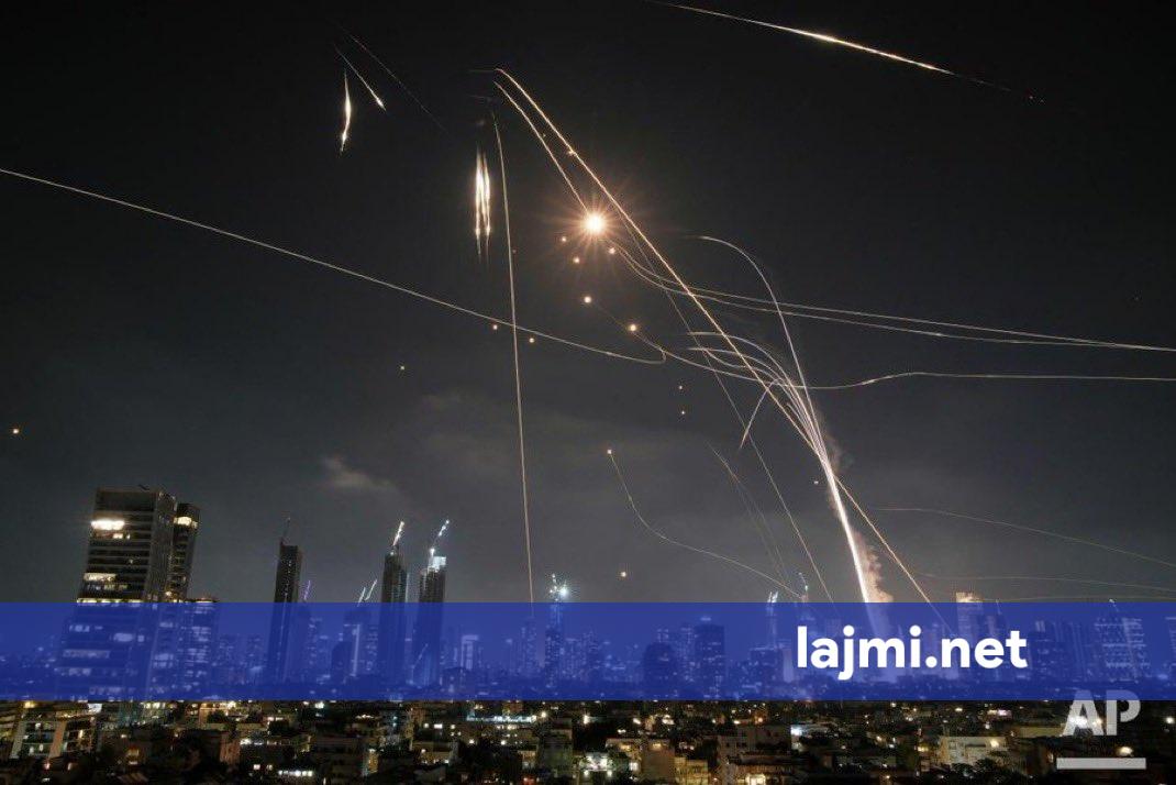 Irani lëshon rreth 100 raketa mbi Izrael