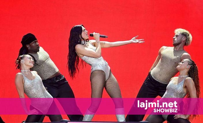 Dua Lipa solli befasi për fansat në debutimin emocional të Wembley