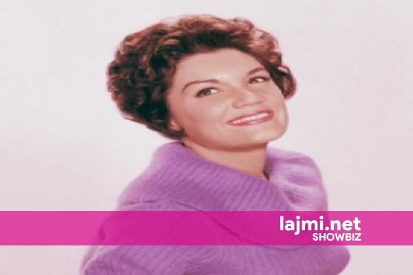 Vdes këngëtarja që këndon këngën “Pretty Little Baby”, e bërë virale në TikTok