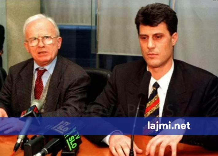  Fotografinë mund ta gjeni në Google    Fotoja me Demaçin detyron avokatin e Thaçit të tallet pak me prokurorin