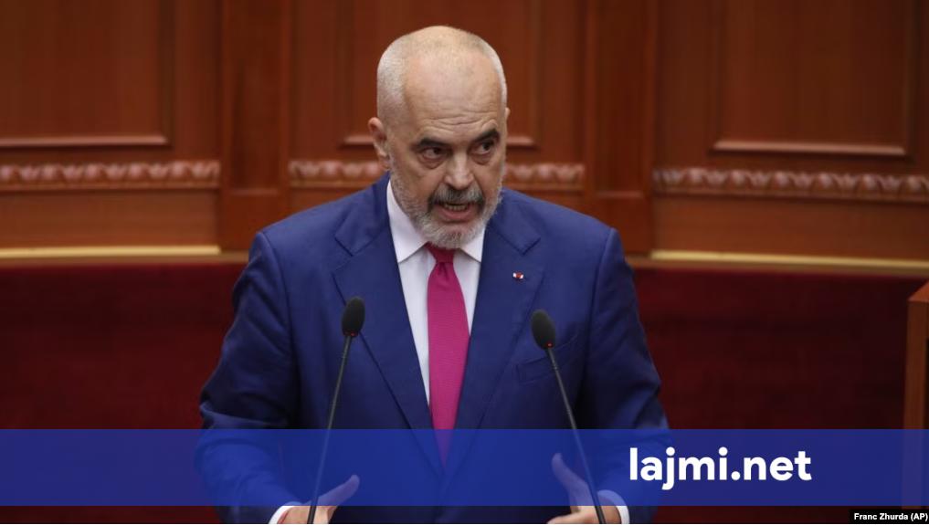 Mes tensioneve  votohet programi dhe përbërja e Qeverisë së re të Shqipërisë