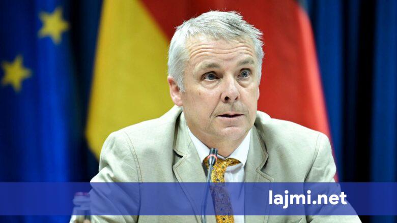 Kurti acaron më shumë marrëdhëniet me partnerët ndërkombëtarë   Nuk po pranon të takohet jashtë zyrës së tij  e konfirmon Rohde