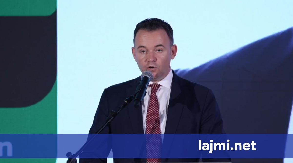 Peci  i hyn lakrave  në fjalimin e tij   përmend Rusinë  Serbinë  Radojçiqin dhe betejën e Isa Boletinit