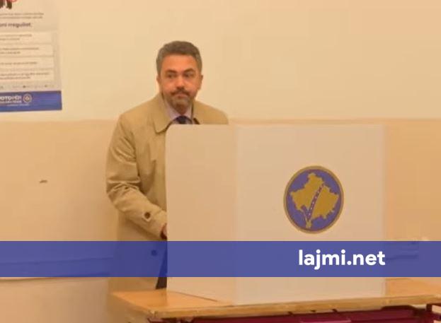 Voton Radoniqi  Uroj të kemi një ditë të qetë të mirë