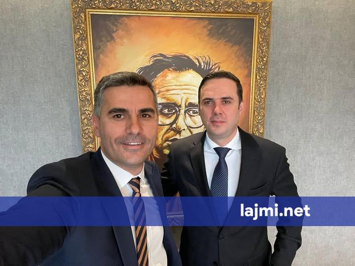 Abdixhiku i përgjigjet direkt Tahirit  S ka me qëndru me një këmbë në LDK  e qafën në një parti tjetër