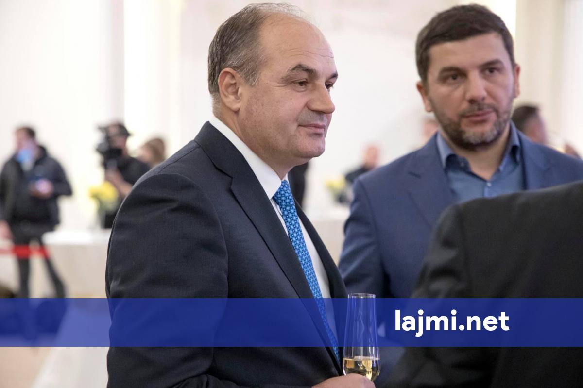 Memli Krasniqi për Enver Hoxhajn  Nëse ende e ka ambicien për kryetar të PDK së  është i mirëpritur