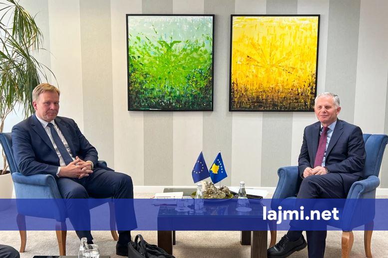 Bislimi e njofton BE në për bllokimin e fondeve nga Serbia për shqiptarët e Luginës