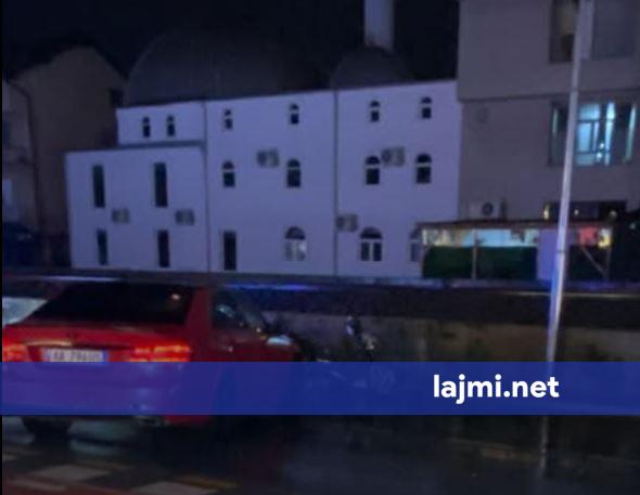 Vetura godet një motoçikletë në Ferizaj  dy të lënduar