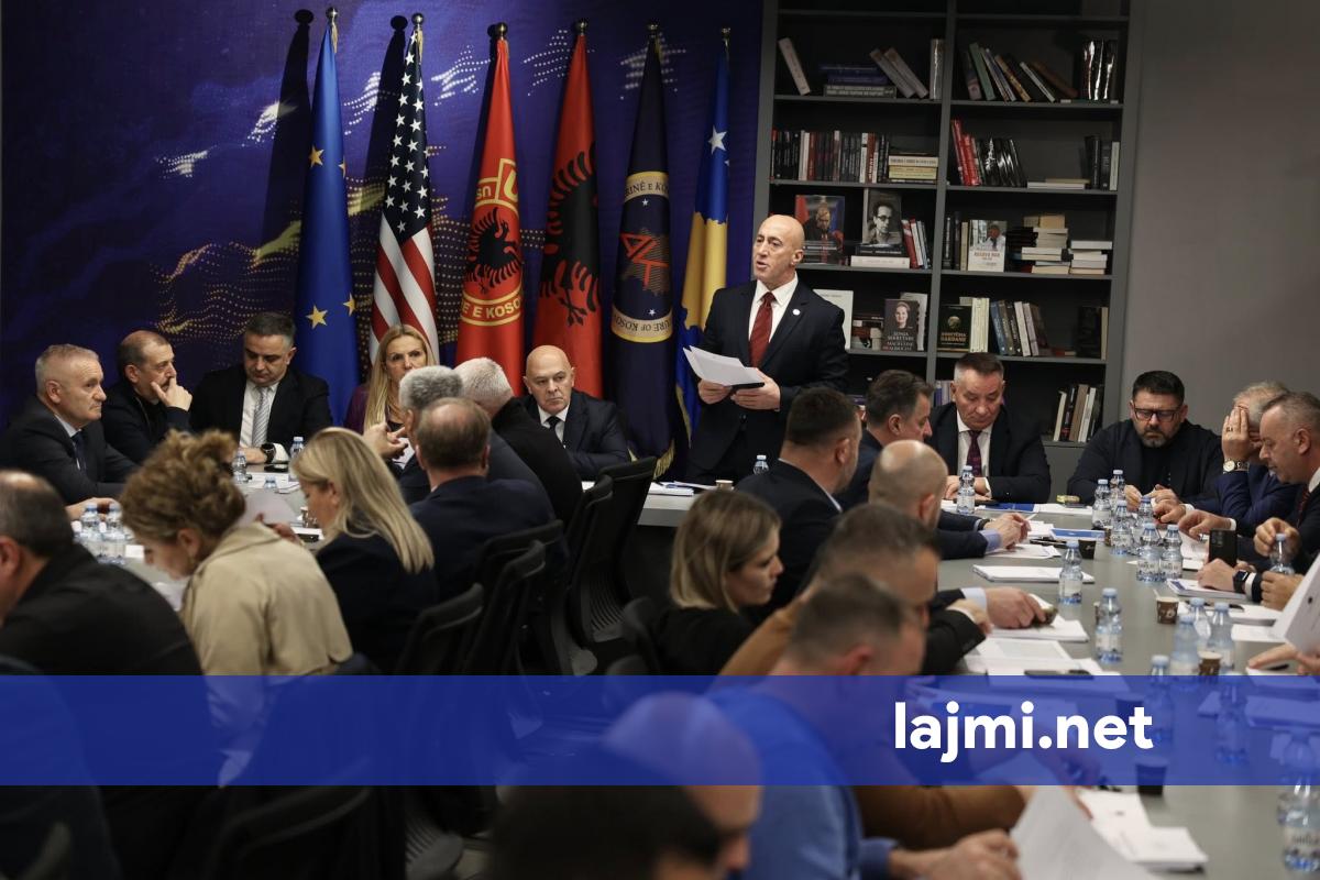  Paga mesatare 1100 euro  pensionet 500 euro    Cilat janë premtiemt kryesore të Ramush Haradinajt si kandidat për kryeministër 