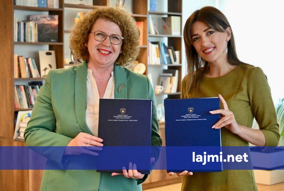 Haxhiu i del në mbrojtje Rozeta Hajdarit  Nuk e ka keqpërdorur buxhetin  jam dëshmitare e përpjekjeve të saj për të siguruar rezervat   nuk është pasuruar asnjë cent