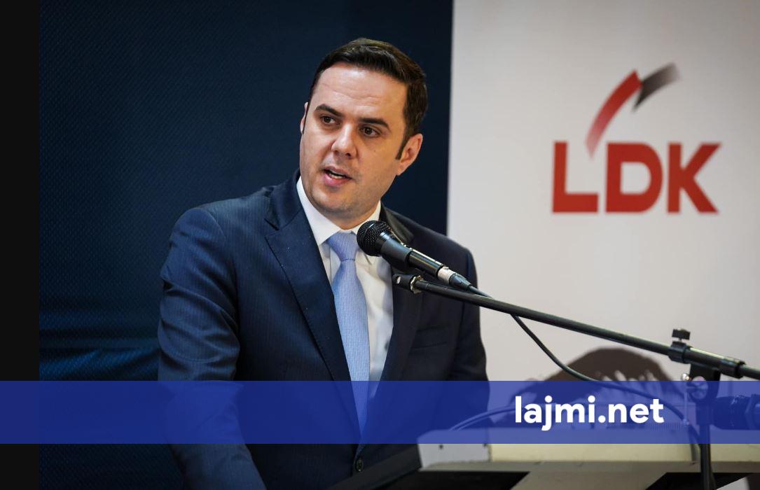 Lumir Abdixhiku reagon për krizën energjetike  Kosova meriton dritë  jo errësirën e aferave të tyre