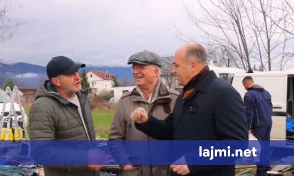 Enver Hoxhaj e Xhavit Haliti në tregun e Pejës  kërkojnë  çelës që e çmonton qeverinë  që ia heq shrafat 