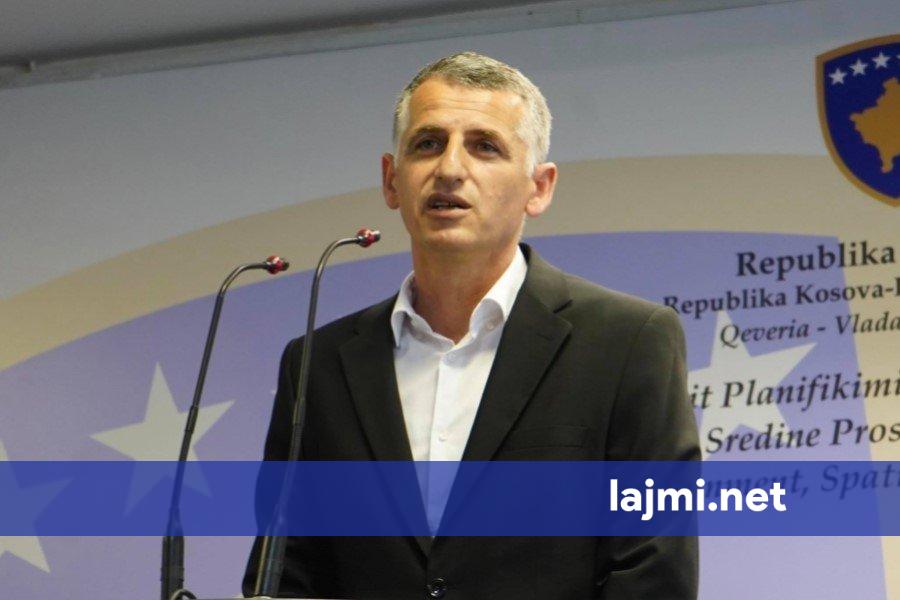 Durmishi thotë se Ministria do t i mbyllë brenda javës të gjitha gropat nëpër rrugët që janë kompetencë e saj