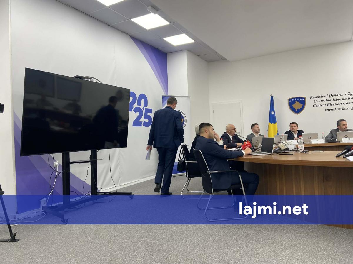 Anëtari boshnjak në KQZ  Almir Saiti largohet nga mbledhja  Kandidimi i motrës së Donika Kadajt me koalicionin Vakat  uzurpon vendet e boshnjakëve