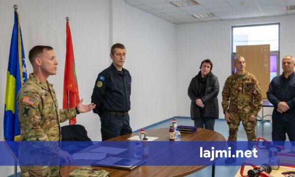 KFOR dhuron pajisje zjarrfikësve të Prishtinës për të përforcuar sigurinë dhe reagimin ndaj emergjencave