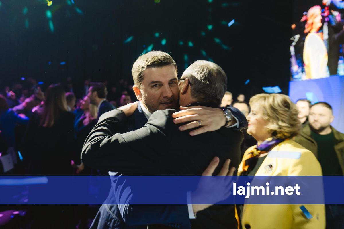 Memli Krasniqi  Bashkë  Përpara  Me Bedri Hamzën