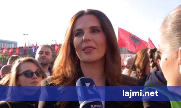 Çitaku në protestën për ish krerët e UÇK së  Jam këtu si shqiptare  jo si zyrtare politike e partiake