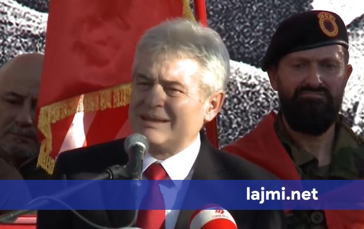 Ali Ahmeti falënderon SHBA në  BE në dhe NATO n për mbështetjen ndaj UÇK së në tubimin në Shkup