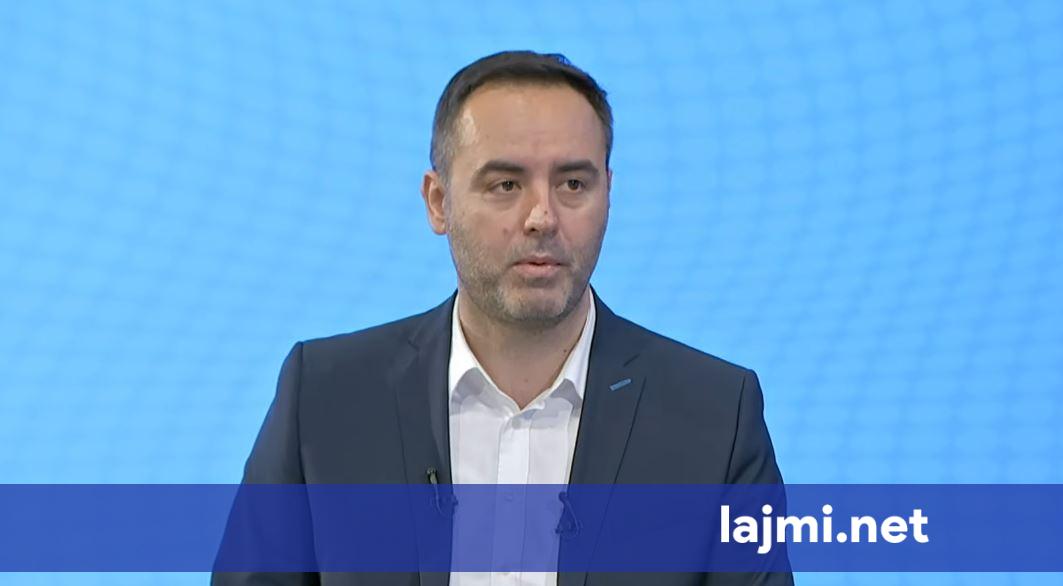 konjufca-lotet-e-nenes-ruke-jane-lot-dhimbjeje-dhe-krenarie-askush-s-mund-t-i-gjykoje