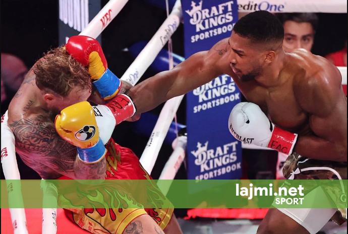 Festa epike e Anthony Joshuas pas nokautit që ia bëri Jake Paulit