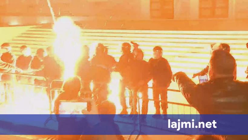 Molotov drejt Kryeministrisë në Tiranë  lëndohen dy policë